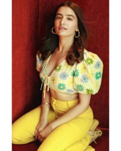 Rukshar Dhillon Instagram - You’re the sunflower 🎶🌻

Promotions #jugaadistan 💪🏻

Captured by- @advait_vaidya 
Styled by- @ankita_dhimaann 
Make up by- @ritikaturakhia01 
Hair by- @sandybeauti