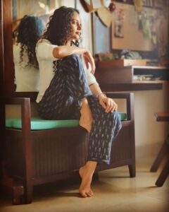 Rupa Manjari Instagram - When you can create many different looks with one pair of ikat pants, its pure bliss!!

Look 1: Office casuals, Indigo blue ikat pants from @stoker_by_madhi paired with basic white shirt.

Styled by @stoker_by_madhi

#Ikat #ikatpants #getstokered #cottonpants
#whiteshirt #sustainablefashion #coolformals #officecasual #instagrammer #instadailly #instafashion #instapost #instafriday #instagirl #instagram #insta #instapicture #actor #kollywood #mollywood #southindia #movie #clothigline