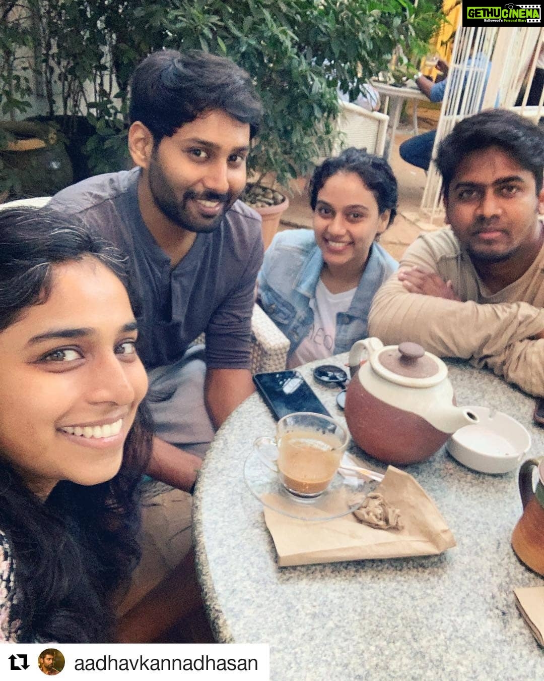 Rupa Manjari Instagram - #buddies #cafe #food #happysouls 💞💞💞 #brewroomchennai @aadhavkannadhasan @lightsmith83 @pooja14ramesh 😘😘😘