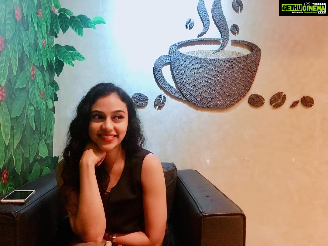 Rupa Manjari Instagram - Chilled out coffee time or rather green tea time ☕️ wit @aadhavkannadhasan #friends #crazyfriends #friendsforlife #greenteapartner #greentea #greenteaconversations #instagram #instadaily #instagramers #instagirl PC: @aadhavkannadhasan 🤪