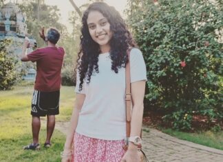 Rupa Manjari Instagram - Reposted from @gopiprasannaa Hello... Yaaru pa athu pinaadi ??? Thambi field clear Pannu pa !! @therupamanjari