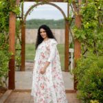 Rupa Manjari Instagram - It was lovely to collaborate wit you @magizham_boutique❤ #Repost @magizham_boutique (@get_repost) ・・・ Swan 🦢 Cotton mirror work top and narrow fit pant with chanderi digital printed floral dupatta Muse - @therupamanjari Camera - @kiransaphotography Makeup - @chisellemakeupandhair Hair - @tangled_by_ila Accessories- @yoursethnically Stylist - @navadevi.rajkumar #chanderisilk #chanderilines #fulldress #shoppingonline #magizhamdresses #magizham_boutique #diwali2020 #diwalidress #fullsleeve #bigflare #diwaliedit #tradionaldress #festivedress #festivewear #onlineshopping