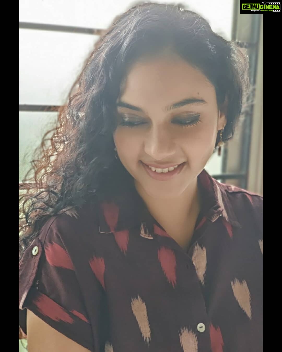 Rupa Manjari Instagram - Last 3 of the silhouette series Darling just believe in yourself πΈπΈπ¦π§ββοΈππππ π PC: @stoker_by_madhi #sillouette #sillouettephotography #sillouetteseries #sunset_captures #sunset #dusk #wednesdayvibes #wednesdaymood #wednesday #instapicture #instagram #instagirl #instamonday #instagramers #instadaily #instadailypic #instadailyphoto #instadailypost #insta #instagirls