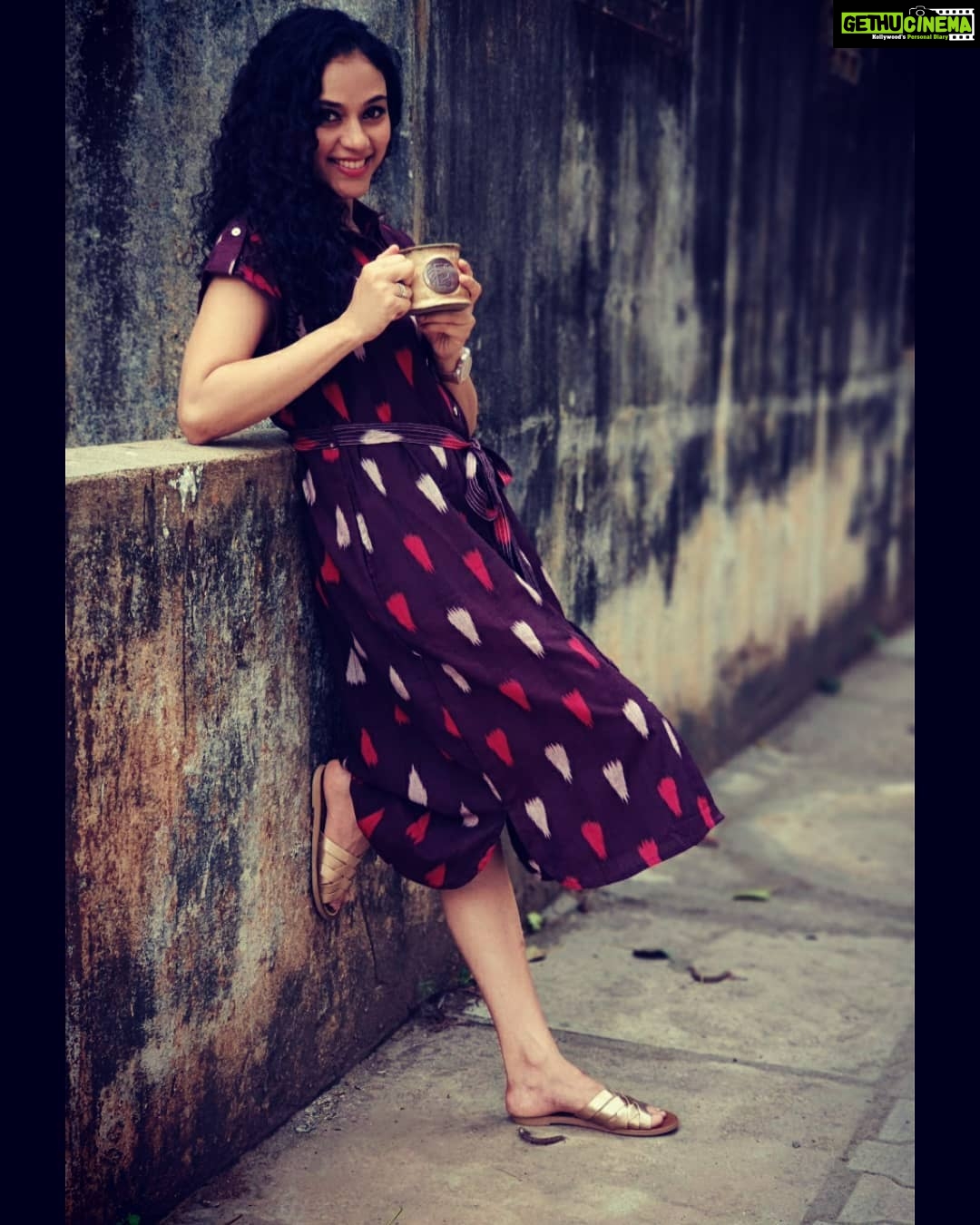 Rupa Manjari Instagram - Wearing Earth Hue boxy collared shirt dress from stoker ๐ผ๐๐๐งโโ๏ธ๐ ๐ Shop at www.stokerwomen.com #ikat #ikatdress #getstokered #stokertheflyingmonkey #cottondresses #comfortclothing #happyclothingforyou #happysouls #saturday #saturdayvibes #saturdaymood #goodvibes #instadaily #instadailyphotoq #instafashion #instagramers #instagram #insta #instagood #instapicture #instagirls๐