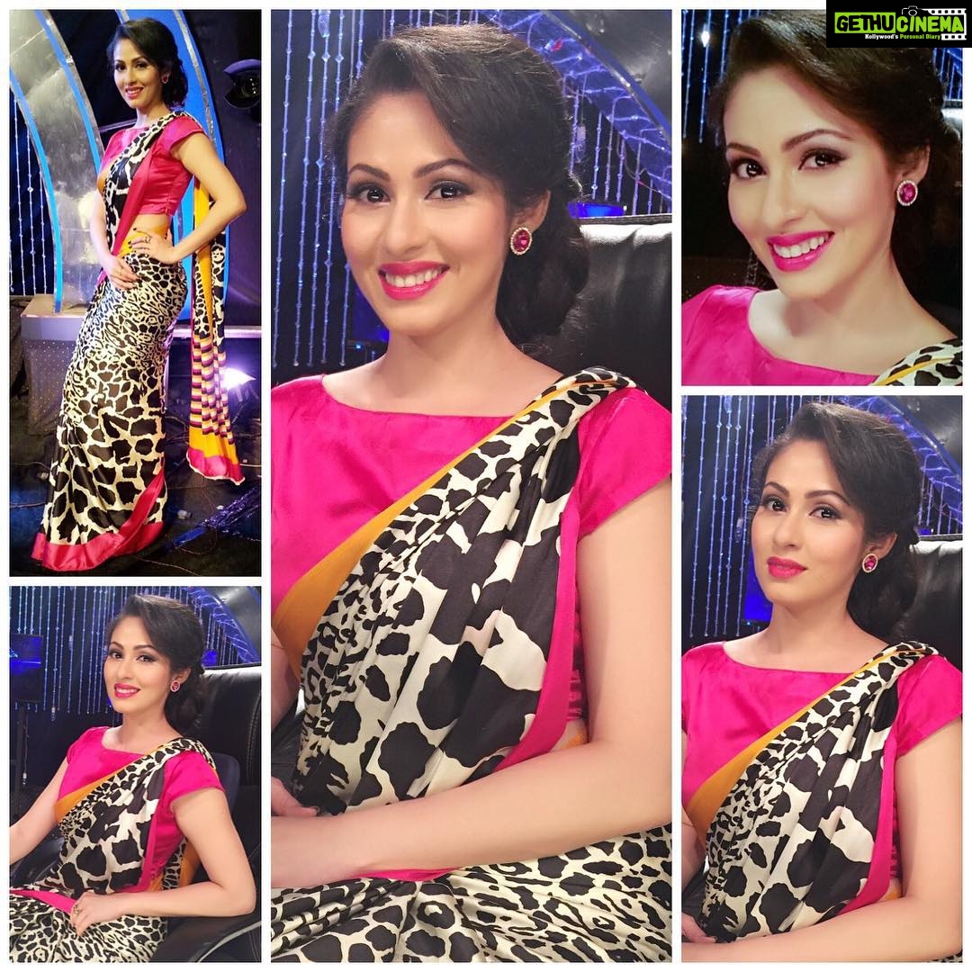 Sadha Instagram - 😄 #tamilcinema #tamilactress #telugucinema #teluguactress