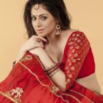 Sadha Instagram – The joy of dressing is in wearing an Indian dress!

#traditionallook #traditionaloutfit #sadha #actress #actresslifestyle #behappy #besafe