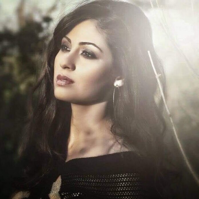 Sadha Actress Sadha HD Instagram Photos and Wallpapers August 2021 | Gethu Cinema