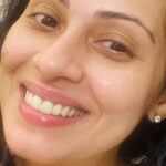 Sadha Instagram - Smile is all you need to brighten your day! #nomakeup #actor #veganglow #selflove Mumbai, Maharashtra