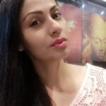 Sadha Instagram - That time of the year when people go crazy bringing in the new year! I prefer having a quiet lunch with close ones and spend the night with family at home, away from all the madness.. Just a silent little prayer to the Universe and God that the coming year makes everyone kind and human.. 💚 WISH YOU ALL A VERY HAPPY NEW YEAR! ✨ Stay blessed! ❤️ #selfietime #newyearseve #silentnight #veganlife #liveandletlive