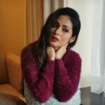 Sadha Instagram - In action! Behind the scenes of a #photoshoot! #comingsoon #actorslife #southindianactress #tollywood #kollywood #workmode Hyatt Place Hyderabad Banjara Hills