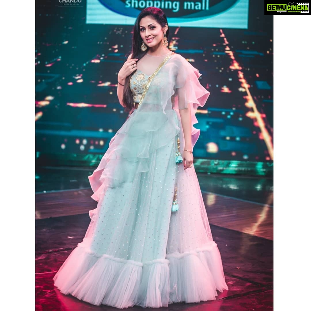 Sadha Instagram - Whoever's been missing me on the dance show as a judge, here's a chance to see me back in action on Zee Telugu tonight and tomorrow at 9 pm! πππ #zeetelugu #zeetv #aata #juniors #danceshow #realityshow #judge #actorslife #southindianactress #kollywood #tollywood Hyderabad