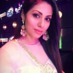 Sadha Instagram – Nostalgic to be back on a dance show after almost a year! Some memories are just beautiful! ❤️ #shoot #judge #danceshow #selfie #actorslife #zeetv #zeetelugu