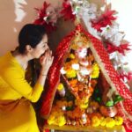 Sadha Instagram - Bappa knows it all but I still shamelessly ask 🙈 Happy Ganesh Chaturthi to you all! 😀 May Bappa bless each one of you with peace, love, happiness, health, success and prosperity! 🙏🙏🙏 #indianfestival #ganeshchaturthi #ganapatibappamorya