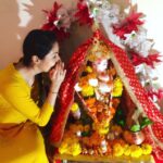 Sadha Instagram – Bappa knows it all but I still shamelessly ask 🙈
Happy Ganesh Chaturthi to you all! 😀
May Bappa bless each one of you with peace, love, happiness, health, success and prosperity! 🙏🙏🙏
#indianfestival #ganeshchaturthi #ganapatibappamorya