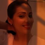 Sadha Instagram - How’s the Saturday evening treating you??? 😀