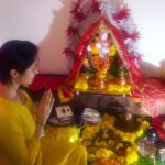 Sadha Instagram – Bappa knows it all but I still shamelessly ask 🙈
Happy Ganesh Chaturthi to you all! 😀
May Bappa bless each one of you with peace, love, happiness, health, success and prosperity! 🙏🙏🙏
#indianfestival #ganeshchaturthi #ganapatibappamorya