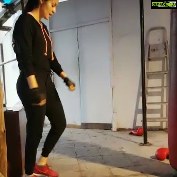 Sadha Instagram - The only reason for posting these workout videos is to promote Veganism! I decided to go Vegan only because of my love for animals but it has definitely helped me in other aspects of life too that I'd least expected. From increasing the endurance, stamina and strength to feeling light, not just physically but also mentally and spiritually. I no longer live with the guilt of torturing speechless/defenceless souls for any selfish reasons.. And health is the last thing you should be worried about when going Vegan.. Nothing can get healthier than a plant based diet! ππ± #GoVegan #ChooseCompassion #FitnessFreak #cheerstohealthyliving #LiveAndLetLive #BeKind #Vegan #IndianVegan #actorslife #bethechangeyouwanttosee #livebyexample #gym #functionaltraining #goforit #strivingforperfection P.S.: The kicks need to go higher, working on it! π¬