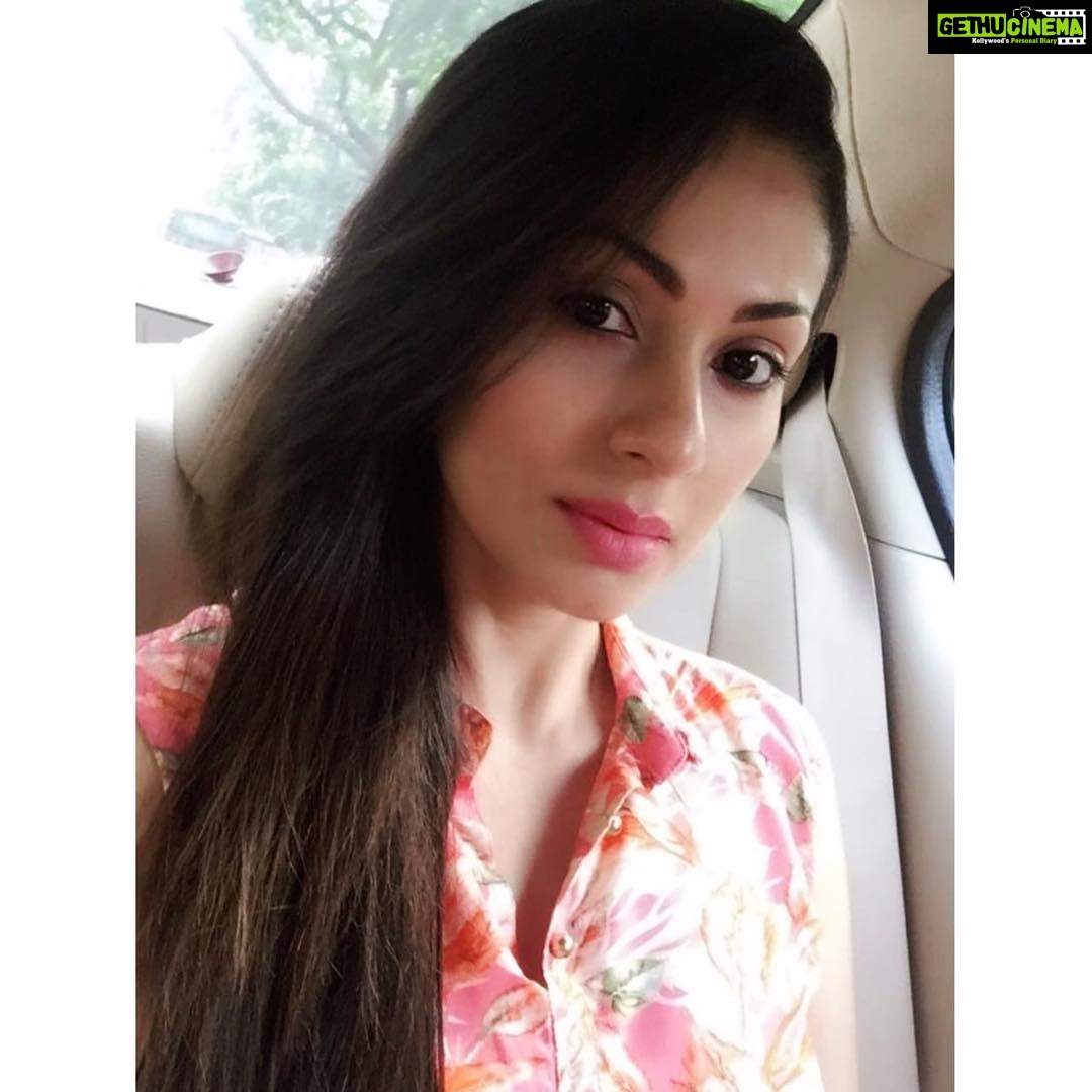 Sadha Instagram - 💕 Sorry for being MIA again 🙈 Selfie with a promise that I'll be regular 💖
