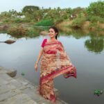 Sadha Instagram - #indian #homely #southindian #cinema #tamilcinema #kollywood #nature #torchlight 😄