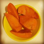 Sadha Instagram - #myfavourite #fruit 💛💛💛 Only wish this #kingoffruits wasn't seasonal!!! Who else loves #mangoes #alphanso