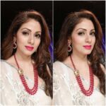Sadha Instagram - #selfiecollage #selfietime 😄