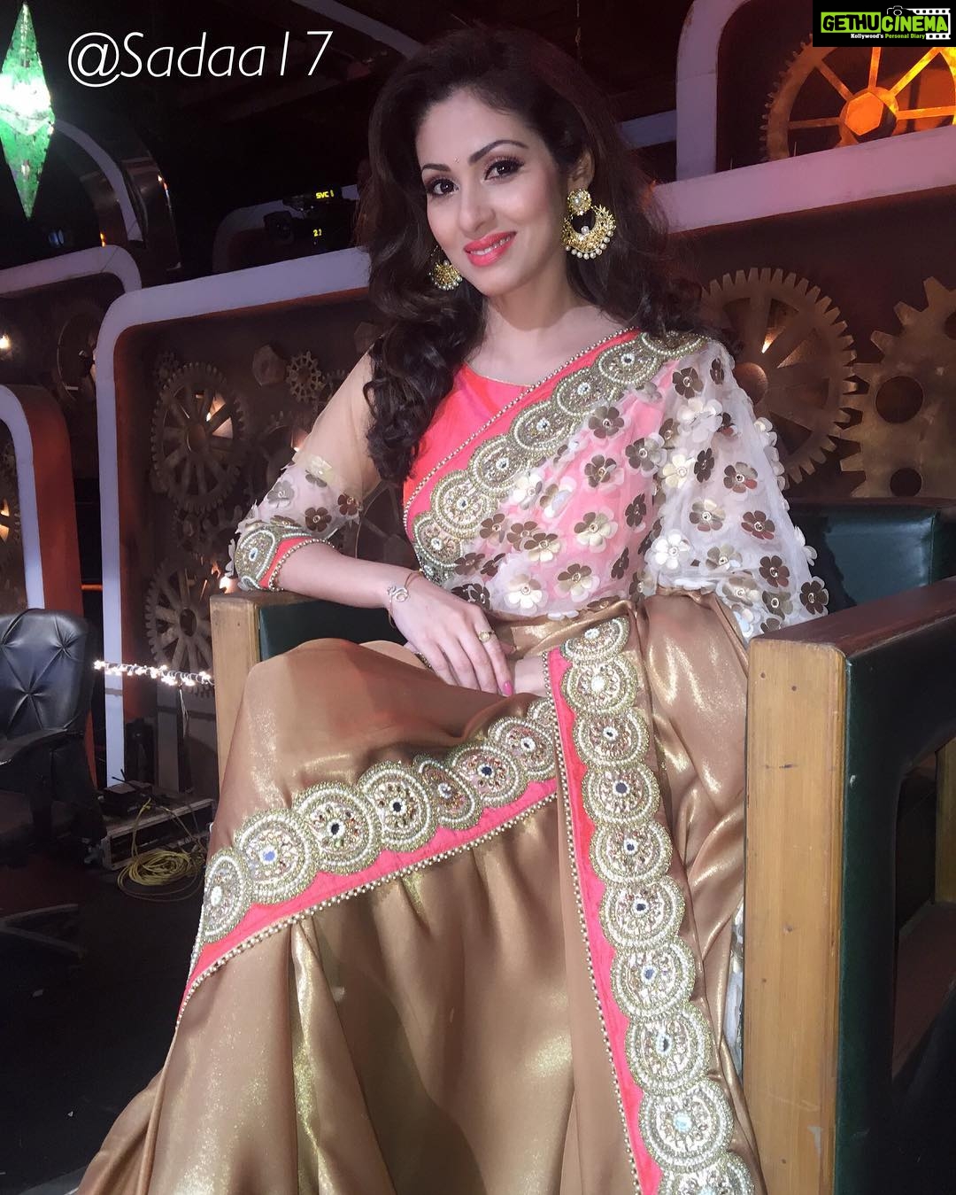 Sadha Instagram - #judge #danceshow #realityshow #weekend #entertainment #lovedance #newyear #2017 💃💃💃