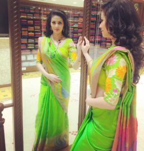 Sadha Instagram - 😄