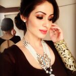 Sadha Instagram - #happydiwali #indiantradition #festiveseason #festivaloflights 😄