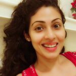 Sadha Instagram - #smile even if there's no reason! #nomakeup #nofilter