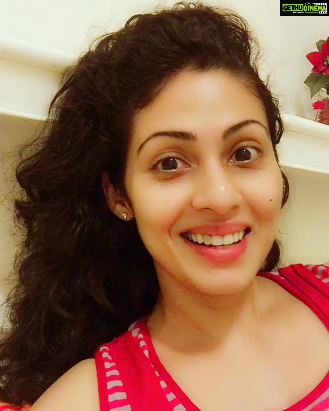 Sadha Instagram - #smile even if there's no reason! #nomakeup #nofilter