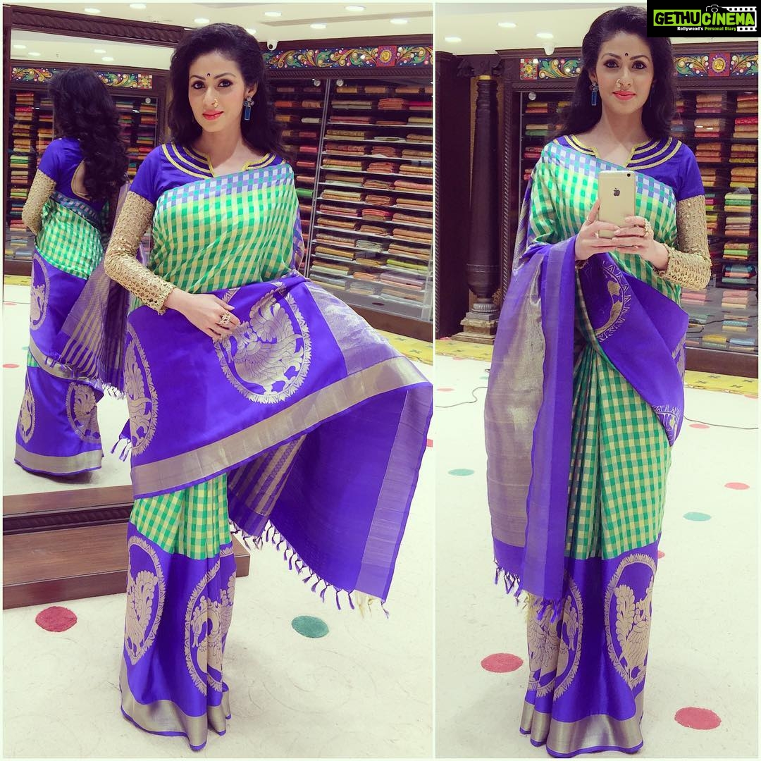 Sadha Instagram - #indiantradition #navratri 😄