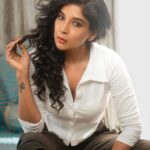 Sakshi Agarwal Instagram – I aspire to be a Giver!
Giver of Love,
Giver of Good Vibes
And a 
Giver of Strength💞
.

Photography :- @vfrstudios.in_ @vino_francis_roy 

Makeup :- @anupama.krishnamachari 
Hairstylist :- @jamunadevraj 

@tisisnaveen 
.
#casualstyle #instatrend #ootd Chennai, India