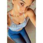 Sakshi Agarwal Instagram - Dont wait for the inspiration! Be the inspiration✨ . #homeworkout #workout #fitness #postworkoutchill #selfietime #lovemylife #fitnessjourney #feelfit #legday #nogymnoproblem #bootyworkout #adidas #puma #zasuwa #boost #meshtracks Chennai, India