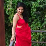 Sakshi Agarwal Instagram - Always try to be kind towards others so that when you are in need you can see that kindness coming back to you ... Designer :- @fab_by_faiza Clicks :- @raj_isaac_photography HMUA :- @anupama.krishnamachari Hairstylist :- @hairstylist_rajee1111 @tisisnaveen @pugazhmurugan_ #redlove #photoshoot #actress #actor #tamil #sareelove #beauty #hotness #selfproud Varnamala Wedding Experience Centre