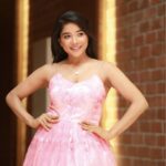 Sakshi Agarwal Instagram - No one Care about your Story until you win , so win !! Photography :- @karthikakphotography Costume :- @womenswardrobe2017 #event #glow #photoshoot #award #actress #tamil #tamilactor