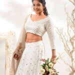 Sakshi Agarwal Instagram - Don't wait for someone to bring you flowers . Plant your own garden and decorate your own soul . Photography: frames_by_nithin Stylist: @harshitha_pragathi Costume: @uttara_trulyurs Jewellery: @seam_and_zipper Makeup : @preethiartistry Hair: @nithya_makeup_and_hair Asst: @mdkhan_ #happy #happyme #photoshoot #peace #flower #actress #kollywood #tamil #exercise #workout