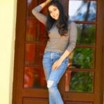 Sakshi Agarwal Instagram - Sometimes The Heart Sees What Is Invisible To The EYE .. @mehrajkj @anupama.krishnamachari @the.curly.stylist . #thenight #movie #shoot #kodaikanal #kodaidiaries #kodailife #candid