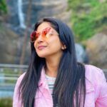 Sakshi Agarwal Instagram - Beauty starts in your head, Not in your mirror💞 . #kodaikanal #kodaihills #kodaikanaldiaries #shootmode #thenight #sakshiagarwal Kodaikaanal- The Queen Of Hills