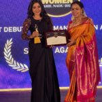 Sakshi Agarwal Instagram - Thank you @timesofindia for the honorable “Power Women” award - Best Debutant Performance❤️ . I dedicate this to the power woman in my life- My mom🥰 who has been there for me relentlessly and unconditionally . . Thank you @labelswarupa for the beautiful outfit and @mua_supriya @banu_hairstylist_sareedrapist dor decking me up❤️ . #chennaitimes #toi #timesofindia #powerwomen #awards #bestdebutant #sakshiagarwal #chennaitimes Taj Connemara