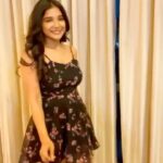 Sakshi Agarwal Instagram - Follow me on Josh for exclusive updates💞 . If you love me let me hear you❤️ Playing around in between shoot❤️ . @officialjoshapp . #instareels #reelsvideo #josh #tamil #feelitreelit #saymyname #trendingreels