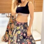 Sakshi Agarwal Instagram – Which is better saree or lehenga❤️
.
Follow me on Josh for more exclusive updates❤️ @officialjoshapp #joshapp 

Photography: @ashwinthclicker
MUA : @beautyblissbydivs 
Hairstylist /Video : @durga_hair_stylist
Designer : @mabia_mb
Jewels: @fineshinejewels
Location: @san_event_hall
@tisisnaveen @pugazhmuruganphotography
.
#instareel #feelitreelit #hipshake #trend #viral #trendingnow #challenge #sakshiagarwal #bilionera #transition #transitions #lehenga #saree