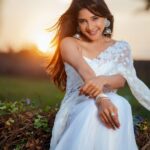 Sakshi Agarwal Instagram - 2022 bringing in a lot of happiness be like.. . #newyear2022 #happynewyear #newyearvibes . @ngrnandha @divastylistmakeupartistry7 @style_with_riz @tisisnaveen @teamaimpro Chennai, India