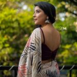 Sakshi Agarwal Instagram – Let yourself fall into this wild love❤️
.

Photography:@zoomin_momentz
Stylist:@shreshta_iyer
Mua:@anupama.krishnamachari
Hairstylist:@samitha_hairstylist
Designer:@helenatrendz
Location:@blindch3mistry_annanagar
Special credits:@makmediaandentertainment
@mani_aka_mak
Retouch:@p_o_s_e_i_d_o_n_11

.
#saree  #sareelove #sareestyle #candid #instamood #sakshiagarwal Blind ch3mistry Anna Nagar