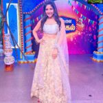 Sakshi Agarwal Instagram - Had a great time shooting as a “Judge” for #suntv #pongal #special ! . Coming your way this Saturday❤️ . Wardrobe : @swaadh @swapnaareddyofficial Hmua: @divastylistmakeupartistry . #pongal #suntv #special #lehenga #comedyshow #laughingallnight MRC Nagar