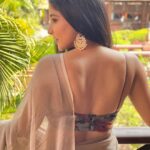 Sakshi Agarwal Instagram – We are ALL stars waiting for someone who can handle our Supernova❤️
.

@swaadh @swapnaareddyofficial @fab_by_faiza @yoursethnically 
.
#saree #innerpeace #happyvibes #goa #holidays #traditional #jhumkas #pretty #kollywood #sakshiagarwal ITC Grand Goa