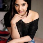 Sakshi Agarwal Instagram – Be proud of how you are handling these past months!
The silent battles you fought, 
the moments you had to humble yourself , 
wiped your own tears and pat yourself on your back!
🔥✨Celebrate your strength✨🔥
.
@sat_narain @the.portrait.culture @prayaga_artistry @tisisnaveen Chennai, India