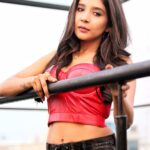 Sakshi Agarwal Instagram - Wish you all a very very Merry Christmas🎄🎅 . #christmastime #merrychristmas #christmas2021 #christmasmood . @sat_narain @the.portrait.culture @prayaga_artistry @tisisnaveen @ondroofrestaurant Chennai, India