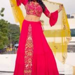 Sakshi Agarwal Instagram - Ena machaan?? Am I an “Azhaghu” ? . Photography- @rahuldev1177 Styling- @shreshta_iyer @shreshta_the_stylist Designer- @savinidhii_official Mua- @promakeup_bridal_studio @makeupandhairbyrehana @makeoverbyimti @pugazhmuruganphotography -video credit @samikshx . #instareel #feelitreelit #traditional #gown #transition #challenge #sakshiagarwal #kollywood #mollywood #biggbosstamil