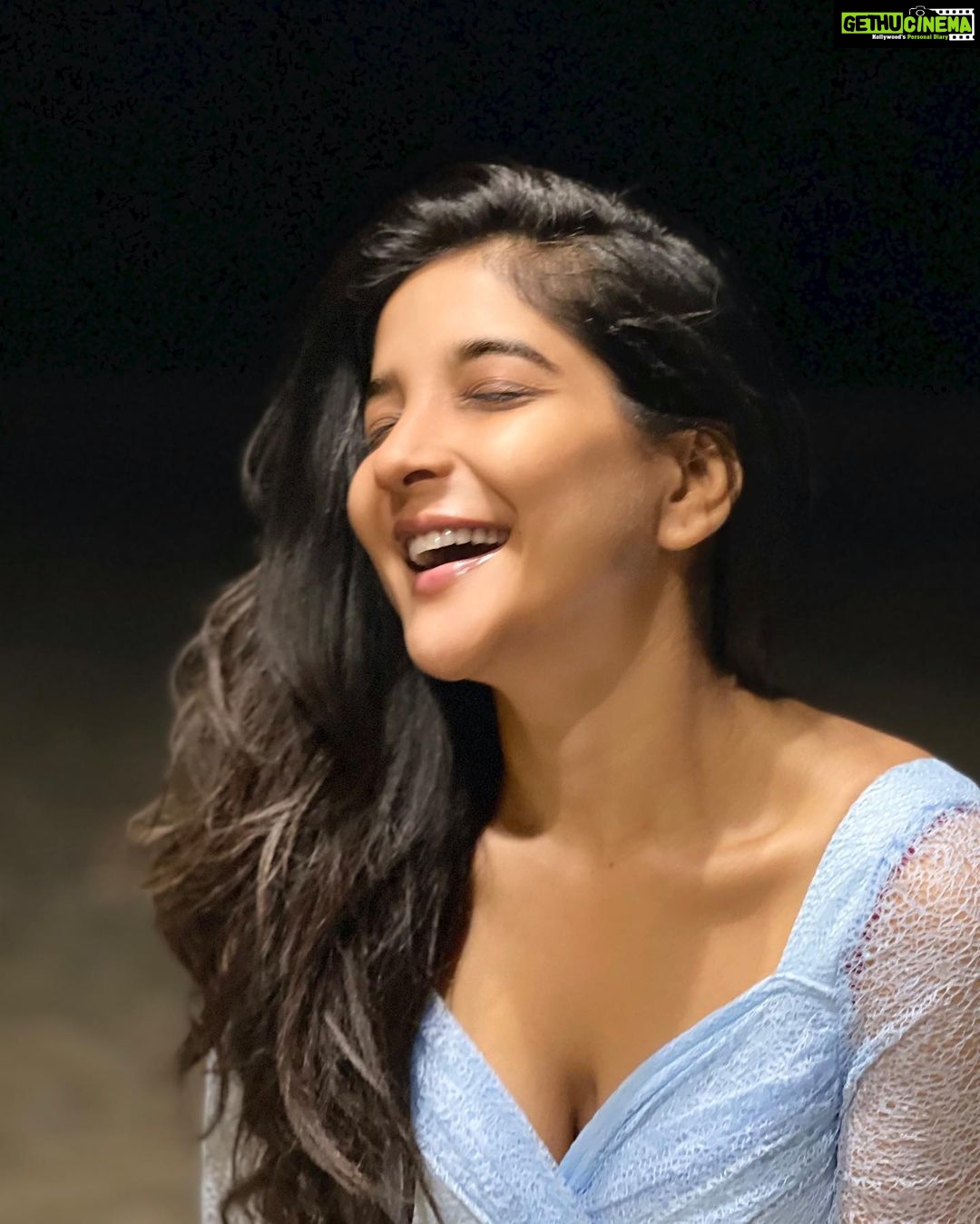 Sakshi Agarwal Instagram - About last night🦋 Soaking up fresh air❤️💞🥰 . Just me and this beautiful place😍 The Leela Goa