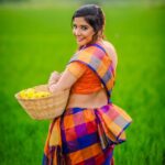 Sakshi Agarwal Instagram - I only look back and smile to see how far I have come❤️ . Pic: @redboxphotography Hmua: @sridevirameshartist Styling: @jalaksk @teamaimpro @tisisnaveen . #villagestyle #villagebeauty #southindiavillage #traditional #fields #villagevibes #nature #candid #southindian #kollywood #mollywood #sakshiagarwal #tamilculture Chennai, India